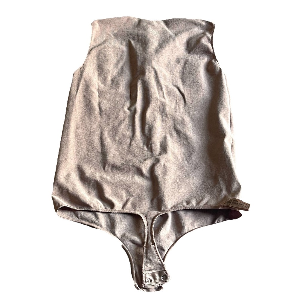 Skims Crewneck Bodysuit Tank Thong L/XL Neutral Snaps Compression